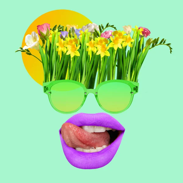 Kolase seni kontemporer, desain modern. Komposisi dengan mulut perempuan dan kacamata matahari dengan bunga-bunga terisolasi di atas latar belakang biru muda. — Stok Foto