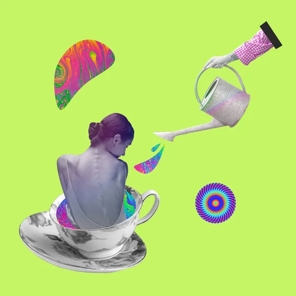 Colagem de arte contemporânea, design moderno. Composição com bela bailarina na xícara de chá no fundo verde — Fotografia de Stock