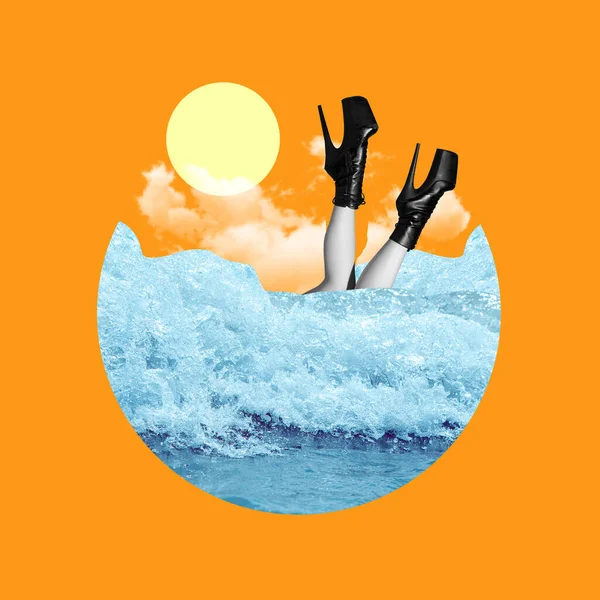 Collage d'art contemporain, design moderne. Humeur estivale. Composition avec jambes féminines et mer isolée sur fond lumineux et tendance. — Photo