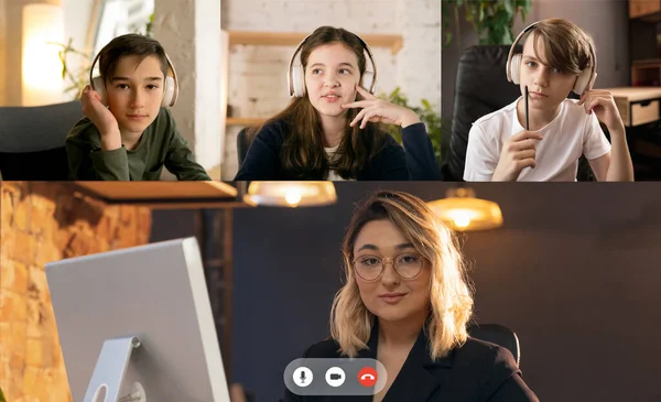 Collage. Groupe d'enfants, les étudiants qui étudient par appel vidéo de groupe, utiliser la vidéoconférence entre eux et l'enseignant. Éducation en ligne, concept post-pandémique — Photo