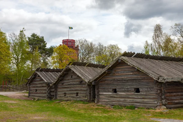 Τυπικό σουηδικό ξύλινα σπίτια - αυλή αγροικία, Στοκχόλμη — Φωτογραφία Αρχείου