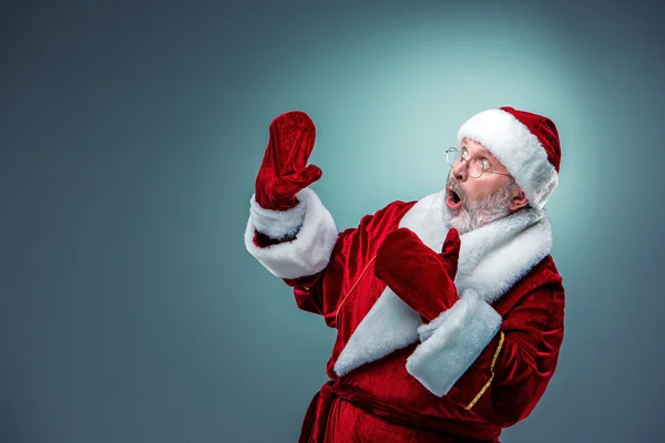 Verrast santa claus — Stockfoto