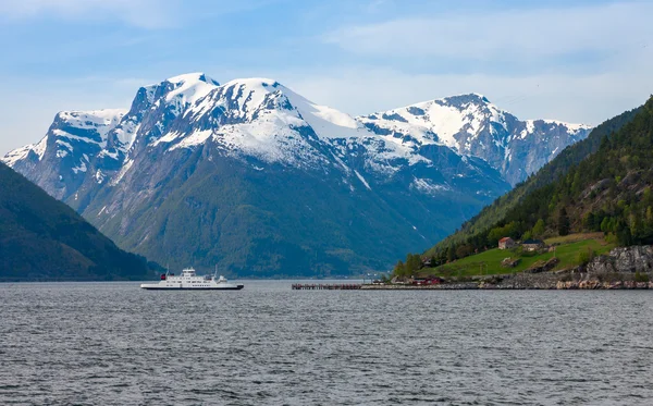 Paysages pittoresques des fjords norvégiens . — Photo