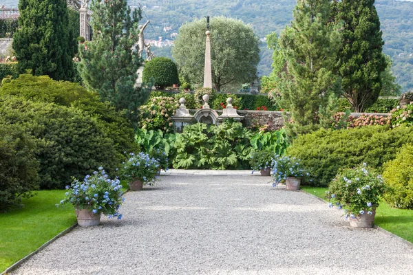 Park on the island of Isola Bella. Italy — Stock Photo, Image