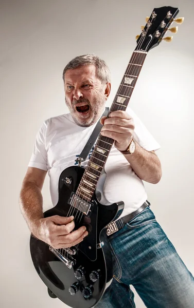 Retrato de um guitarrista — Fotografia de Stock