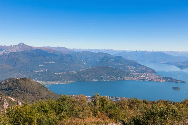 Vista de lago maggiore — Fotografia de Stock