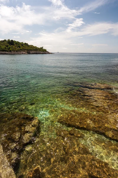 Wild beach in Pula, Croatia — Stock Photo, Image