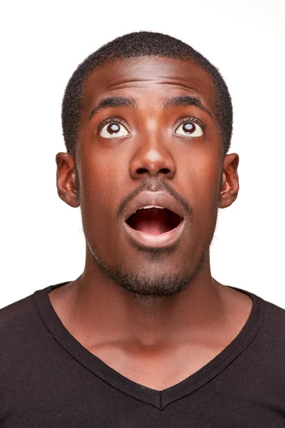 Retrato de guapo joven africano negro sonriente hombre — Foto de Stock