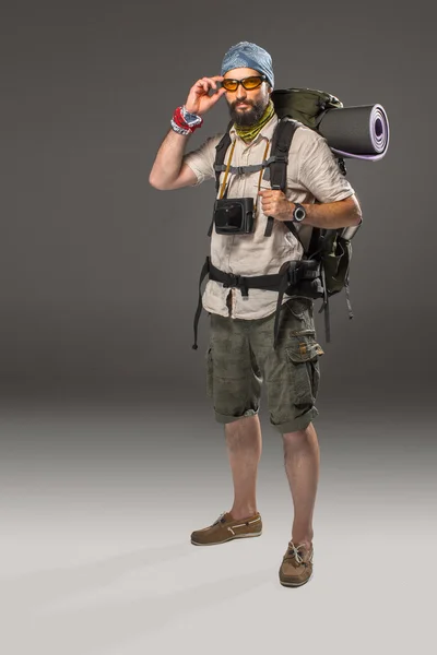 Full length portrait of a male fully equipped tourist — Stock fotografie