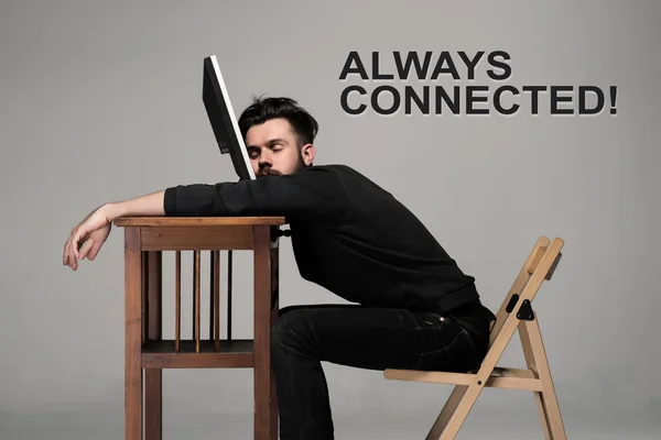 The young business man or blogger sleeping on the laptop — Stock Photo, Image