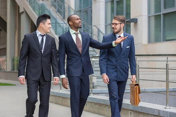 Portret van multi-etnische business team — Stockfoto