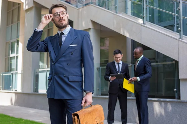 Ritratto di un team di lavoro multietnico — Foto Stock