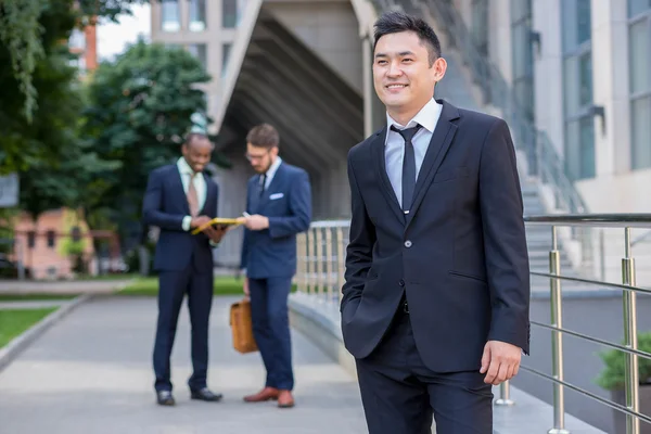 Portrait of multi ethnic  business team — Stock Photo, Image