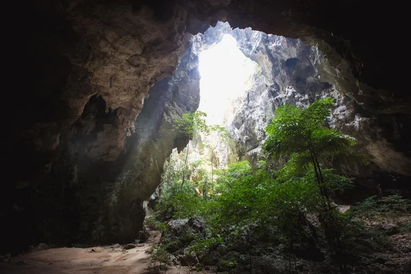 Sunl light in the cave at Thailand — Stock Photo, Image