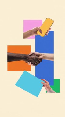 Döngü animasyonu. Modern el sıkışma kolajı akıllı telefon ve kartvizit değişimi. Ortaklık pazarlama, marka işbirliği, iş iletişimi reklamları ve kurumsal tanıtım materyalleri kavramı