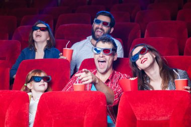 Sinemada insanların duygu