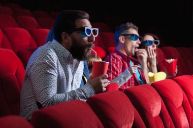 Sinemada insanların duygu