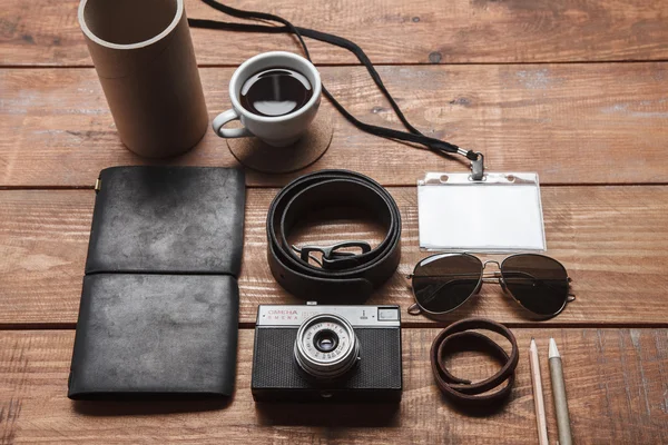 Mens accessories on the wooden table — Stock Photo, Image