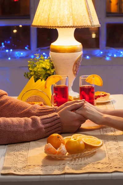 The hands closeup of happy young couple — Stock Photo, Image