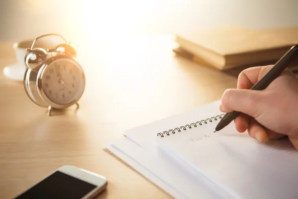 The male hand with a pen — Stock Photo, Image