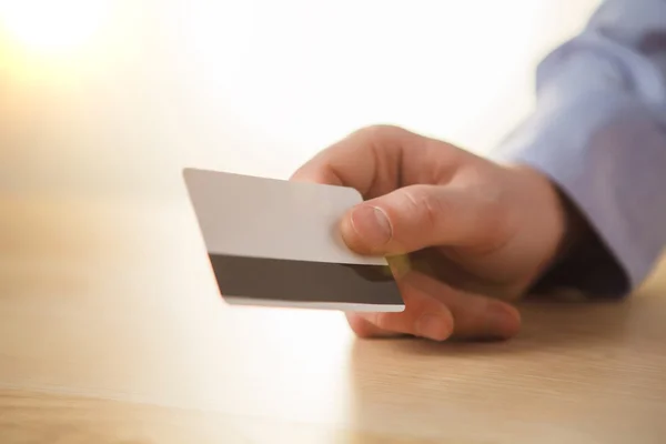 The male hand showing credit card — Stock Photo, Image