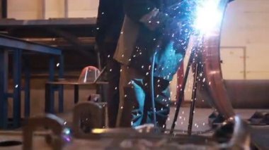 Kaynak robot, üretim tesisi