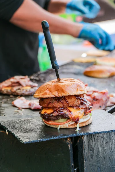 Londra piyasasında Shoreditch şaşırtıcı Burger
