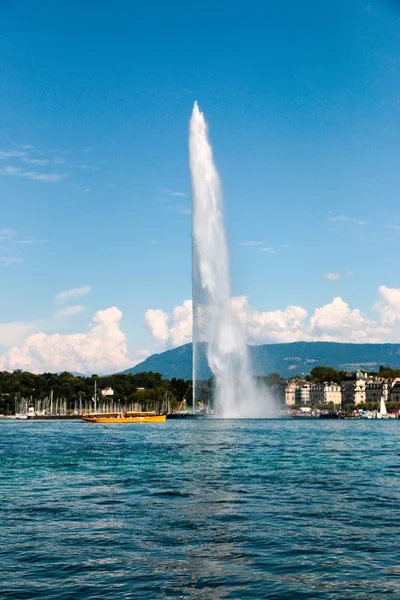 A mérföldkőnek számító Jet d'Eau, Genf, Svájc — Stock Fotó