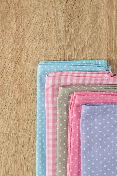 Mutfak paçavra çeşitli renklerde