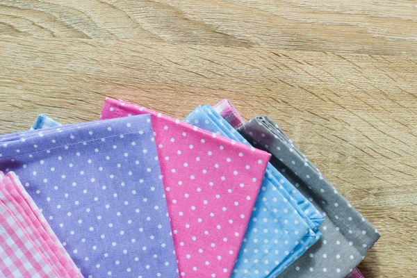 Mutfak paçavra çeşitli renklerde