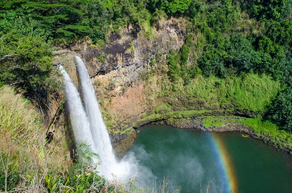 Hermosa Vista Las Cascadas Gemelas Hawaianas Wailua Falls Fotos De Stock
