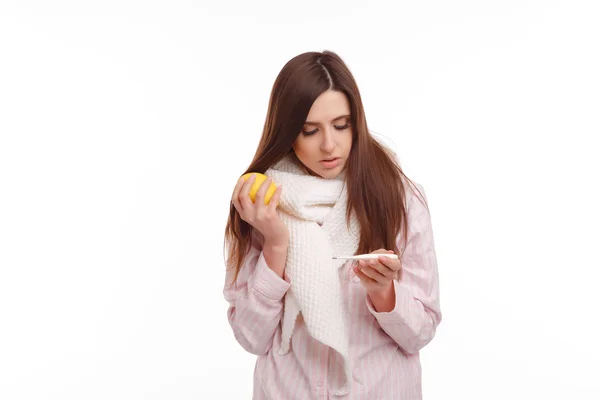 Mujer enferma joven — Foto de Stock