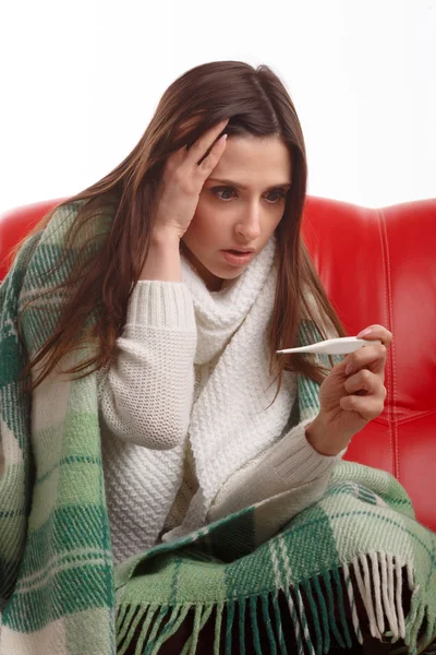 Mujer enferma joven — Foto de Stock