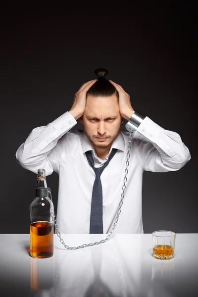 Alcohol dependence in men — Stock Photo, Image