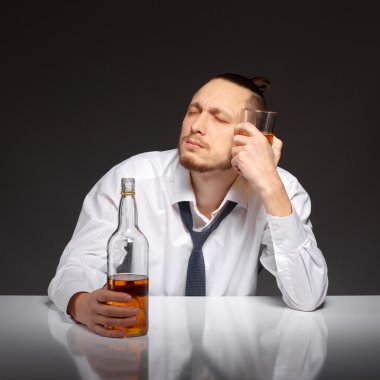 Alkol bağımlılığı erkeklerde