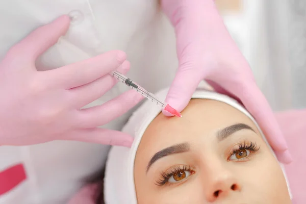 Injeção de envelhecimento facial — Fotografia de Stock