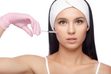 Anti aging cilt bakımı enjeksiyonlari