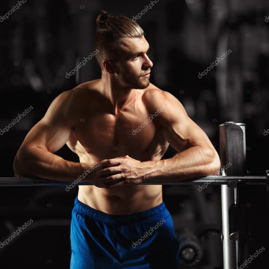 Triceps üzerinde alıştırmalar - ne için Triceps üzerinde alıştırmalar - ne için