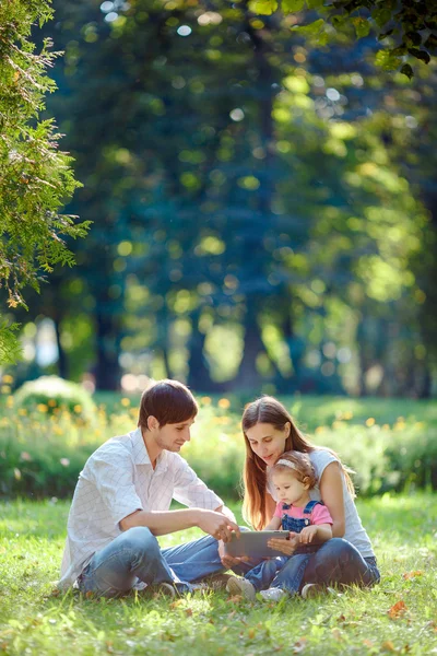 Gelukkige familie — Stockfoto