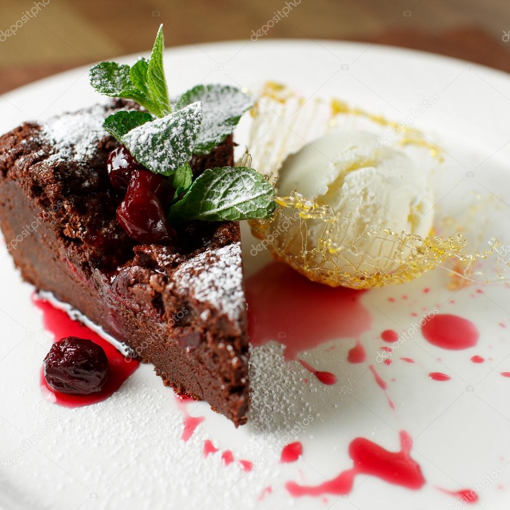 Dondurmalı Vanilyalı Puding Dondurmalı Vanilyalı Puding