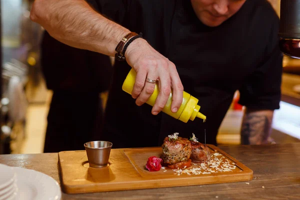 Meat dish — Stock Photo, Image