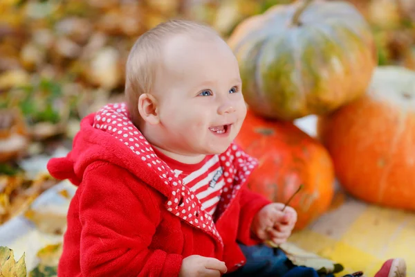 Glückliches Kind — Stockfoto