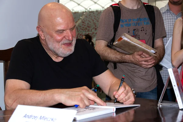 Andrzej Mleczko dördüncü Kitap Fuarı Varşova