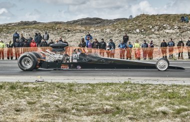 Uzun araba yarışı