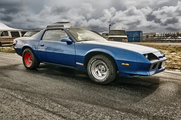 Noruega carreras de resistencia, vista lateral del coche de carrera azul — Foto de Stock