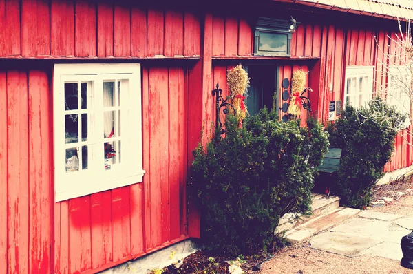 Edificio de comedor viejo de madera roja —  Fotos de Stock
