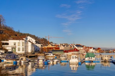 Gelecek kış güvenli demirleyen tekneleri