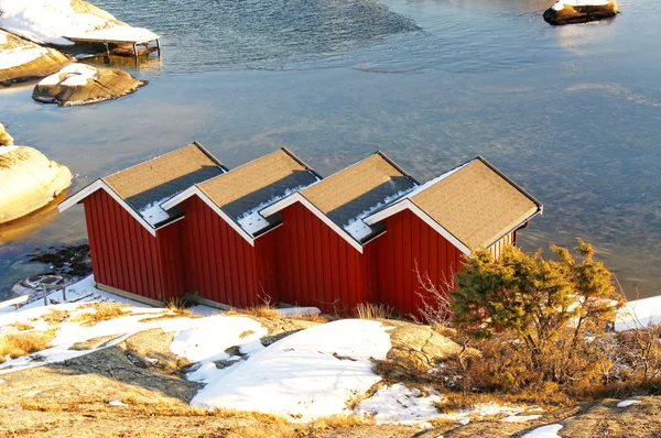 Kleiner roter Vierfachrorbu über der Nordsee — Stockfoto