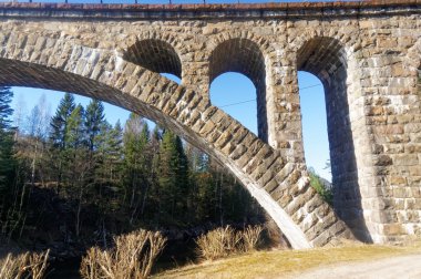 Norveç taş kemer Köprüsü