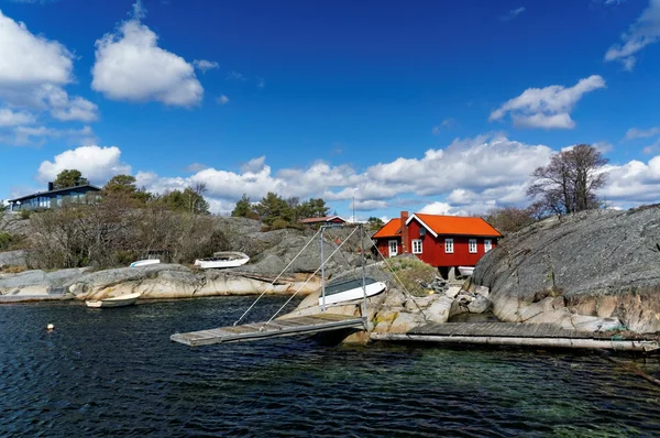 Cottage fishing in the gulf of spring — Stock Photo, Image